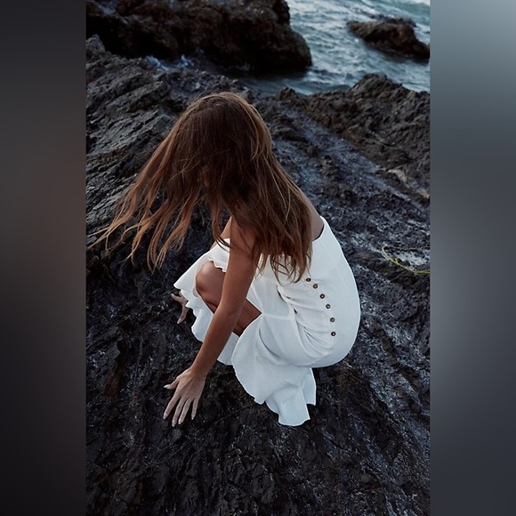 NWOT FREE PEOPLE Made Me Blush Midi Dress In White MSRP $98 Size M - Picture 3 of 11